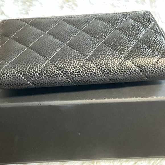 ***SOLD***Chanel Caviar Flap Wallet with silver hardware - Picture 7 of 10